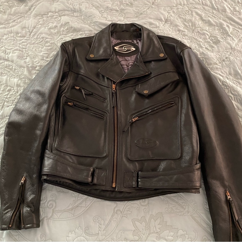 SRS Leather Men’s Motorcycle Jacket Large used with minimal wear see pics